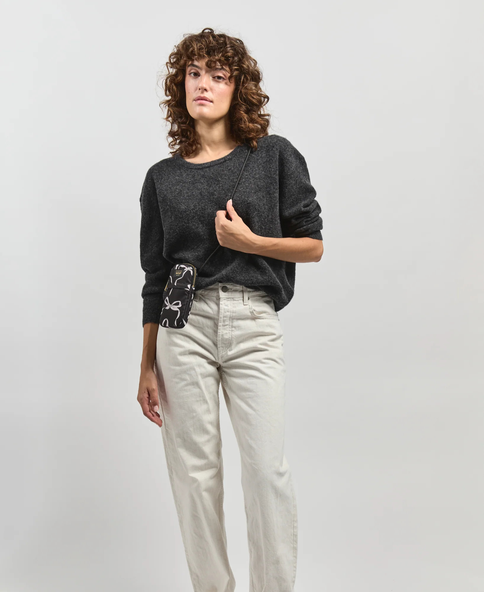 Carlota Crossbody Phone Bag - Image 4